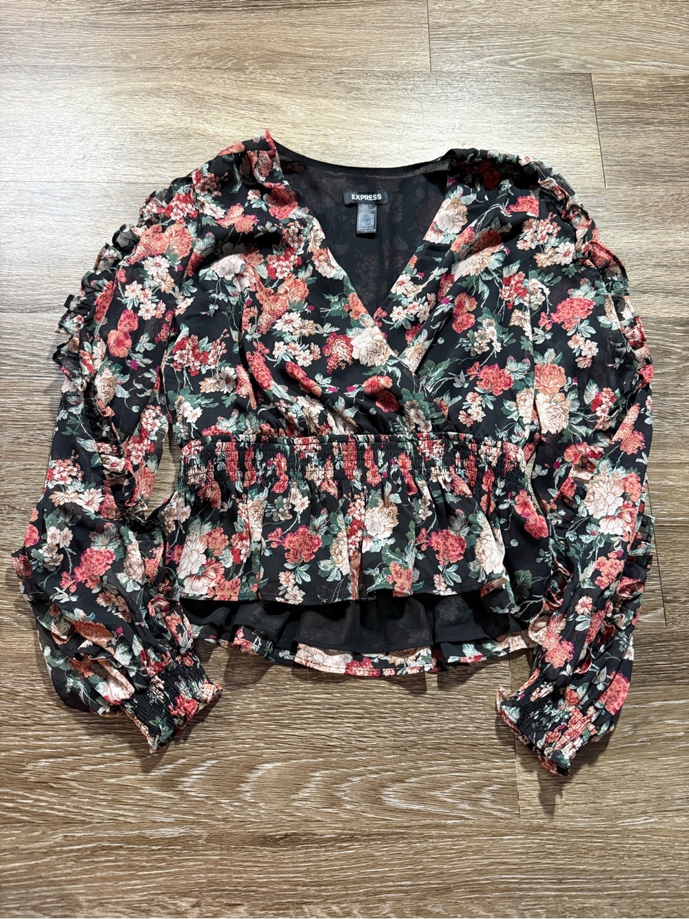 Express Ruffle Detail Floral Blouse - Picture 2 of 6